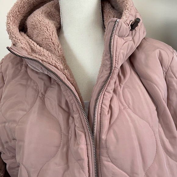 Lucky Brand Hooded Dusty Rose Quilted Puffer Coat - Picture 4 of 10